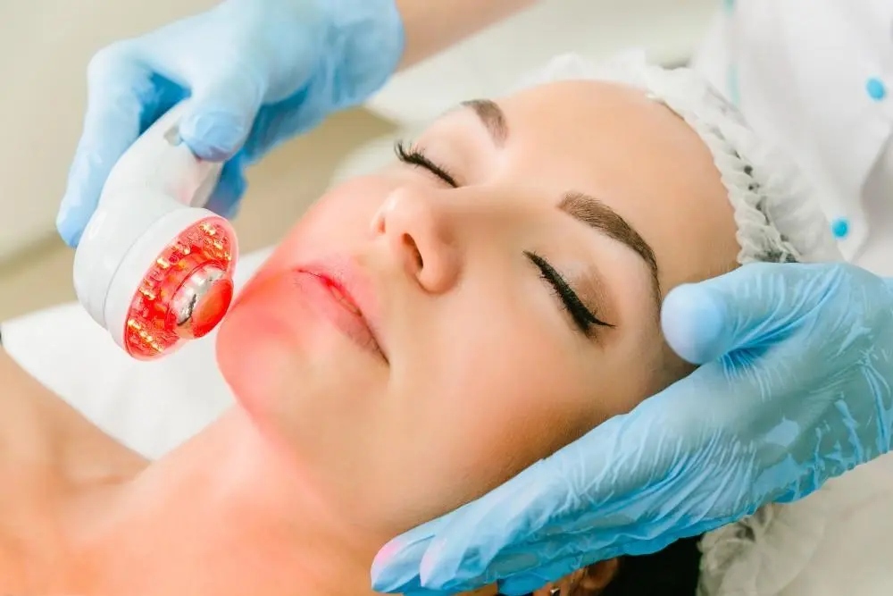 woman having non-surgical Morph8 treatment Houghton Regis