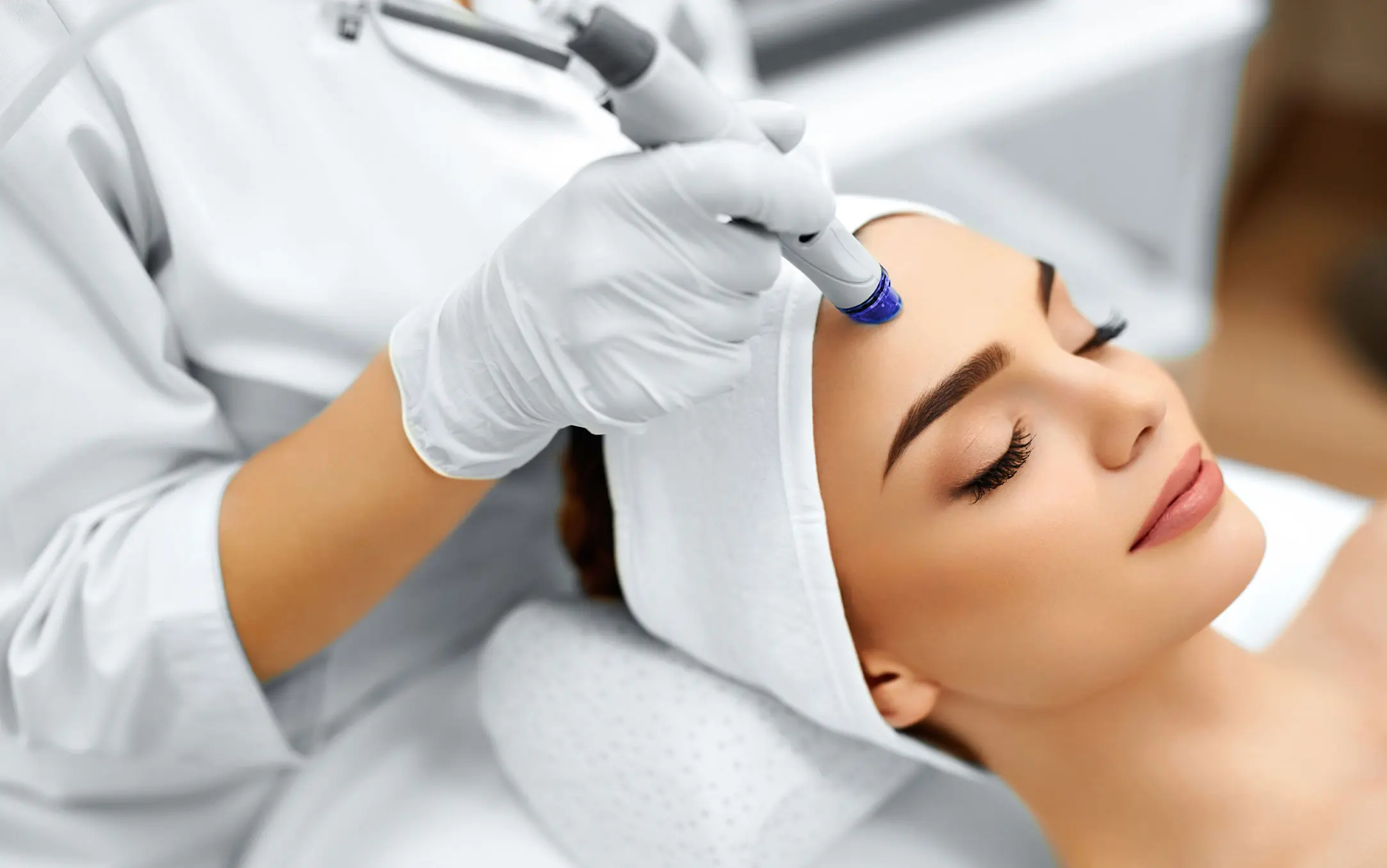 What Is Collagen Lift Therapy and How Can It Help Ageing, Loose Skin Houghton Regis?
